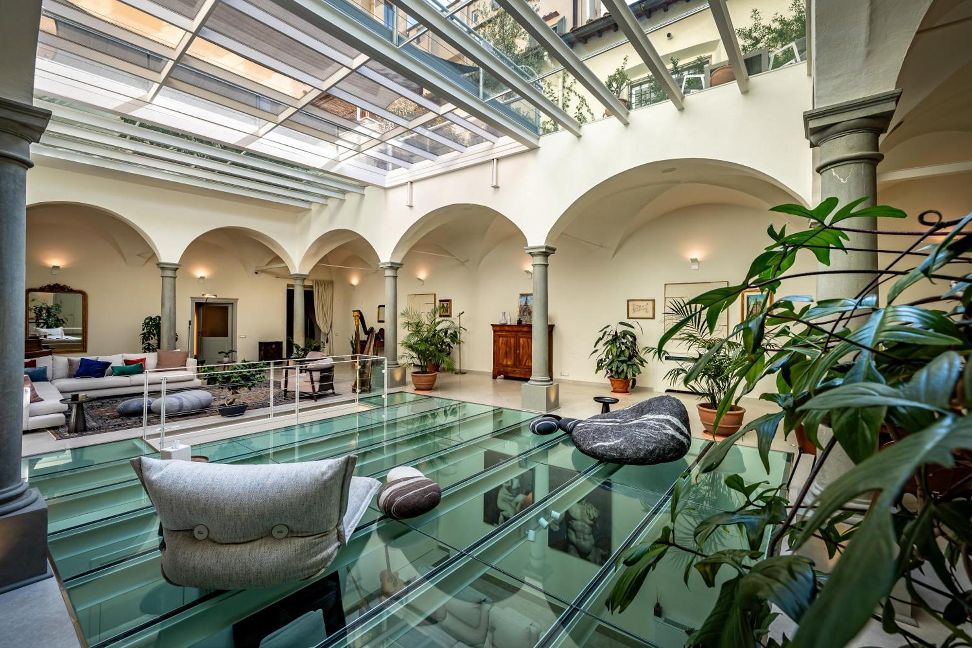 Aparthotel Dimora Collection - Le Corti - Boutique Luxury In A Restored 13th Century Convent, With Sauna And Gym (adults Only) *