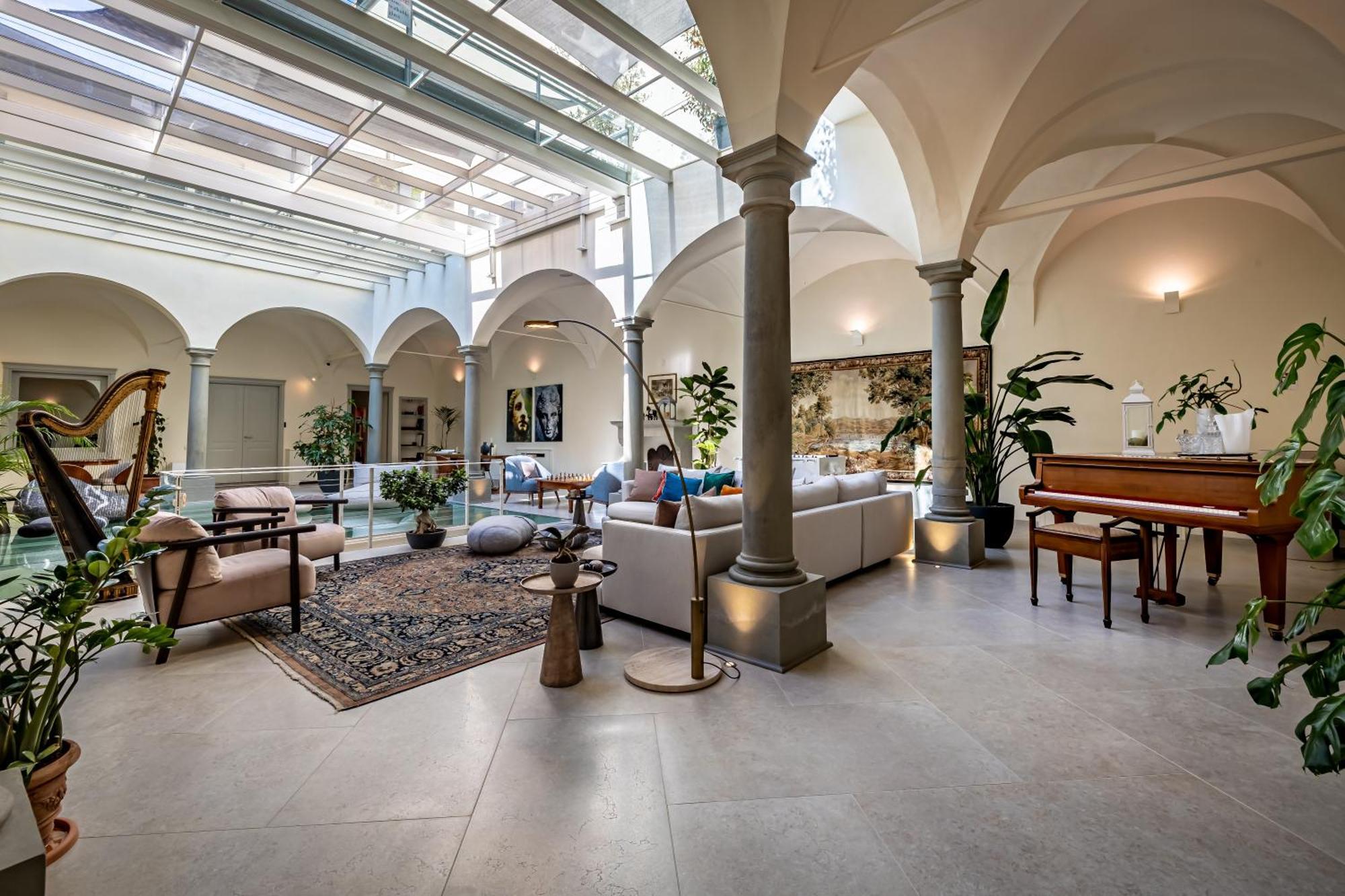Dimora Collection - Le Corti - Boutique Luxury In A Restored 13th Century Convent, With Sauna And Gym (adults Only) Florence