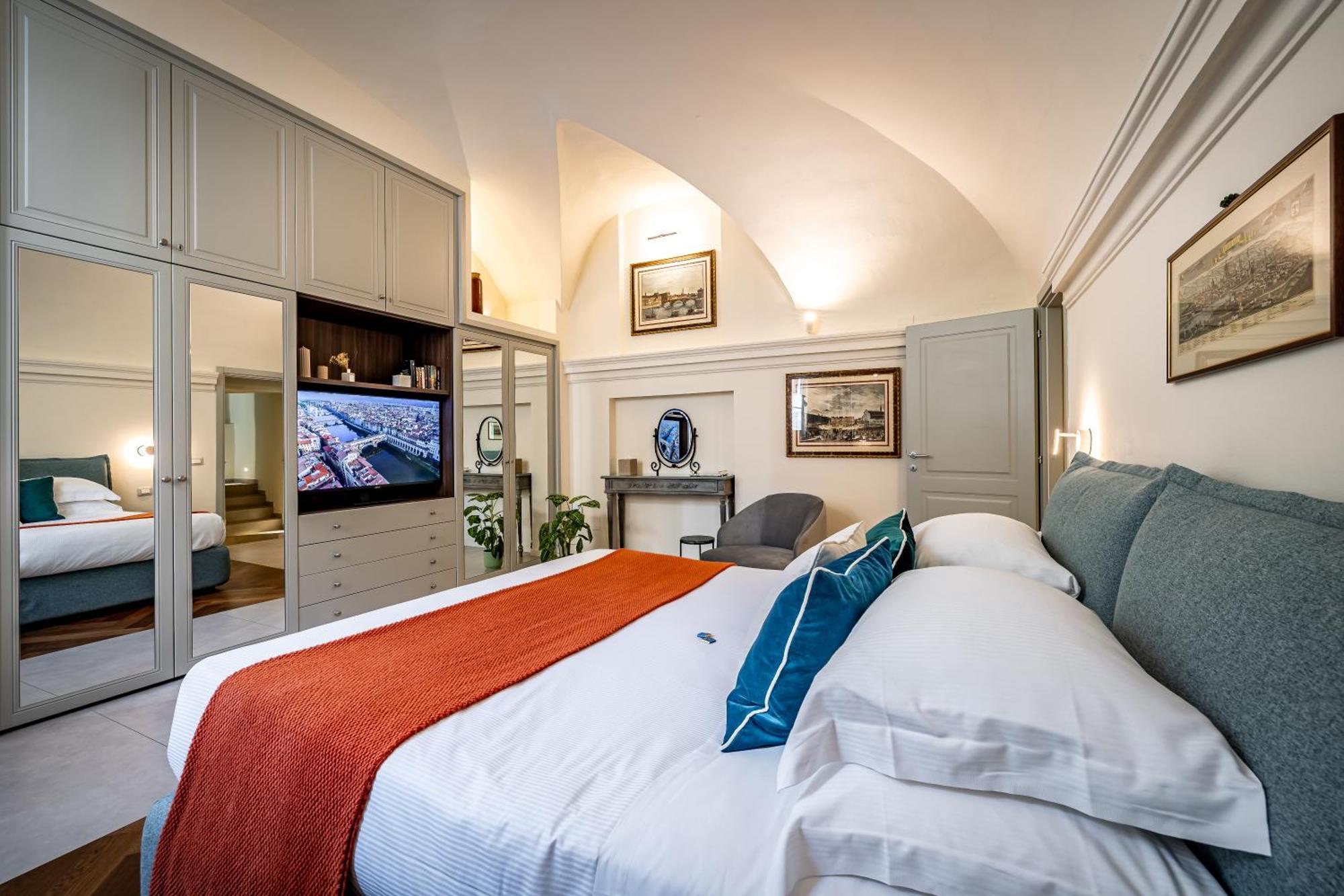 Dimora Collection - Le Corti - Boutique Luxury In A Restored 13th Century Convent, With Sauna And Gym (adults Only) *