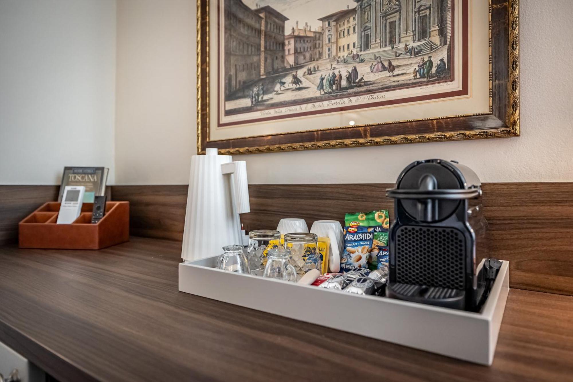 Aparthotel Dimora Collection - Le Corti - Boutique Luxury In A Restored 13th Century Convent, With Sauna And Gym (adults Only)
