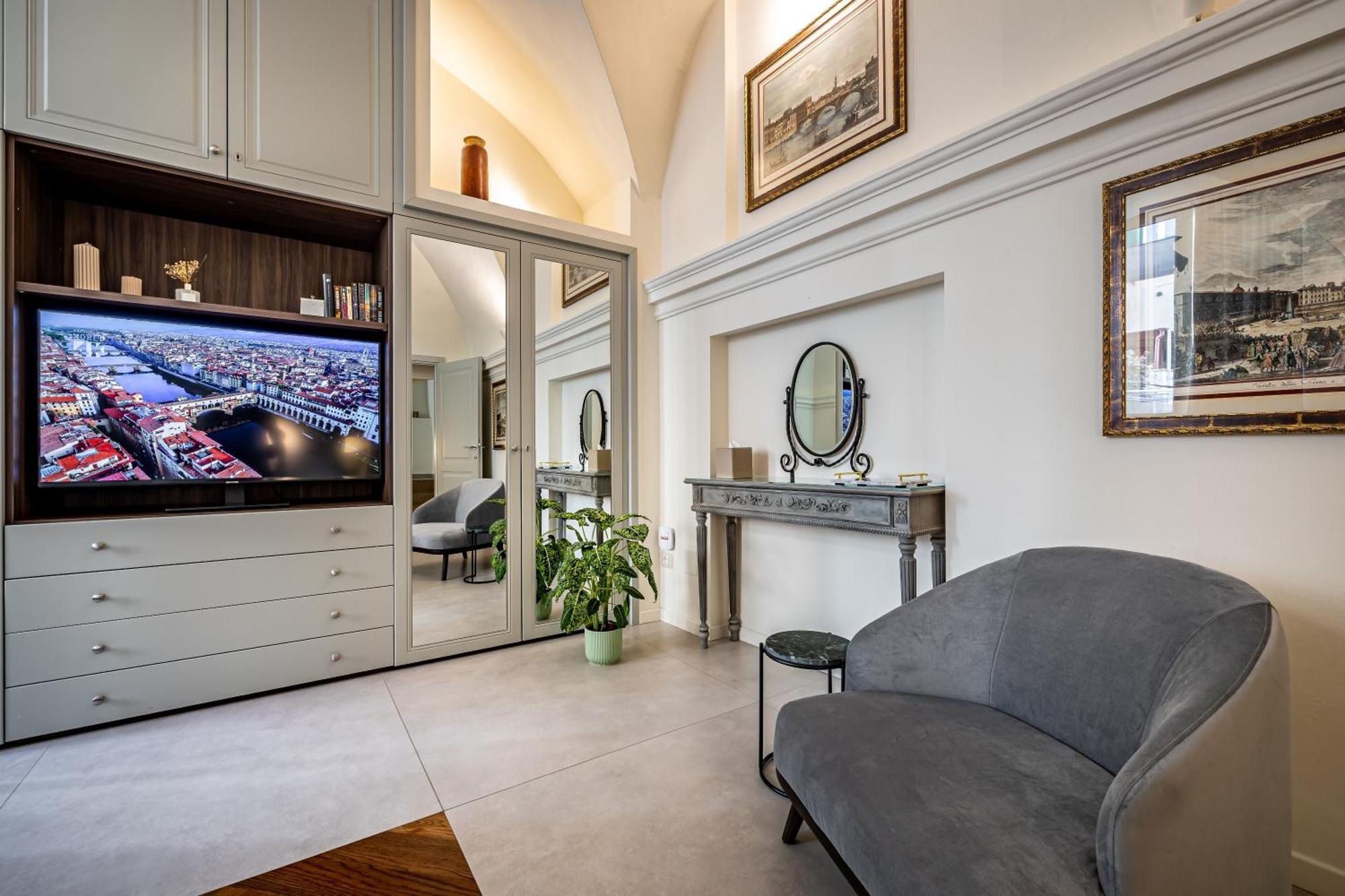 Dimora Collection - Le Corti - Boutique Luxury In A Restored 13th Century Convent, With Sauna And Gym (adults Only) * Florence